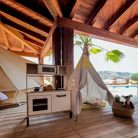 Glamping Slow Axarquia טורה דה בנגאלבון