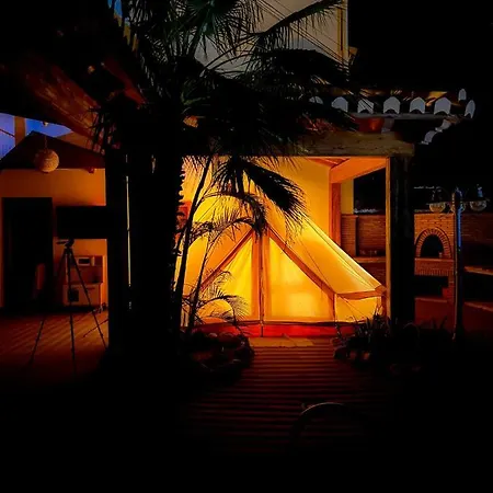 Glamping Slow Axarquia Torre de Benagalbοn